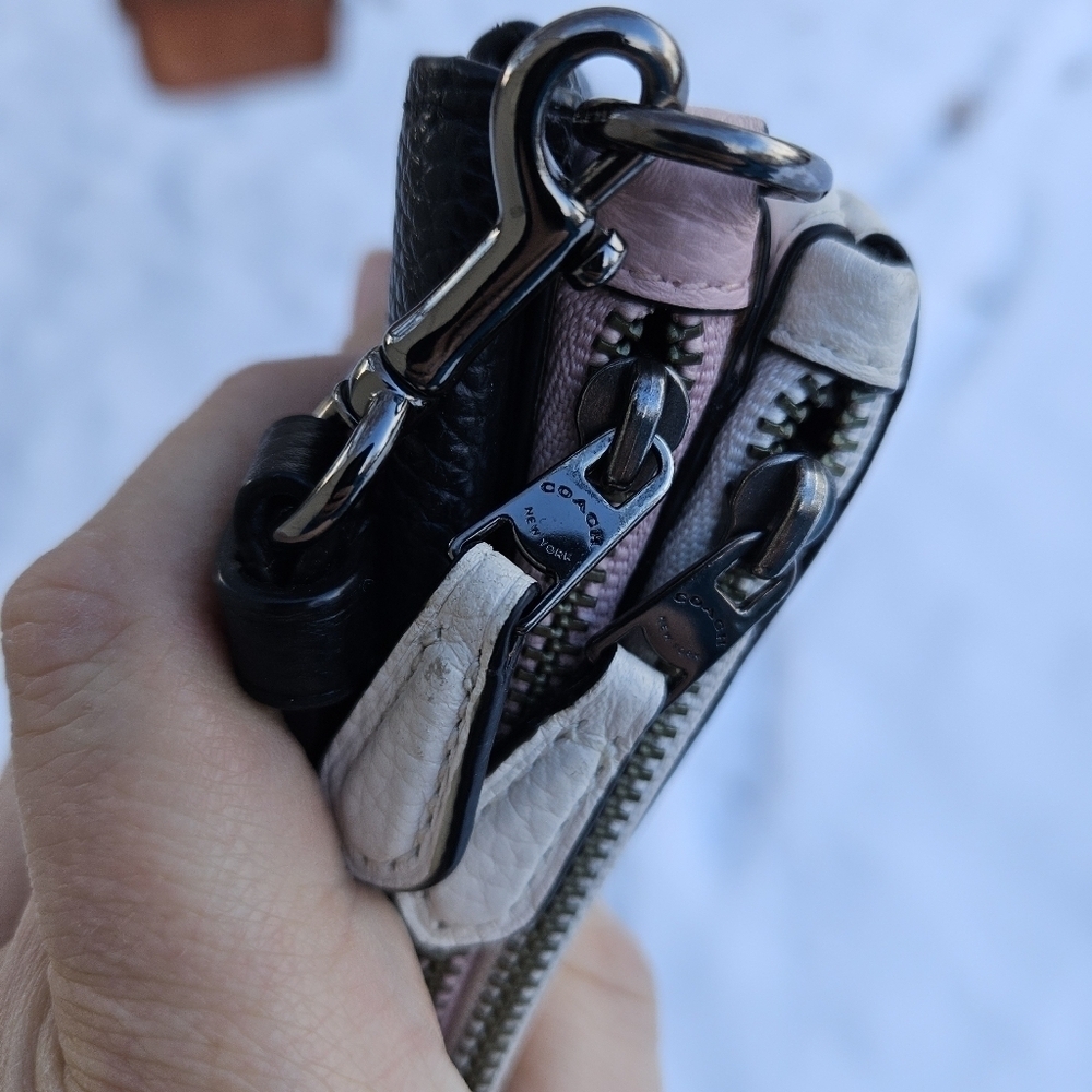 Coach Triple Crossbody in Colorblock black white pink - Picture 7 of 16